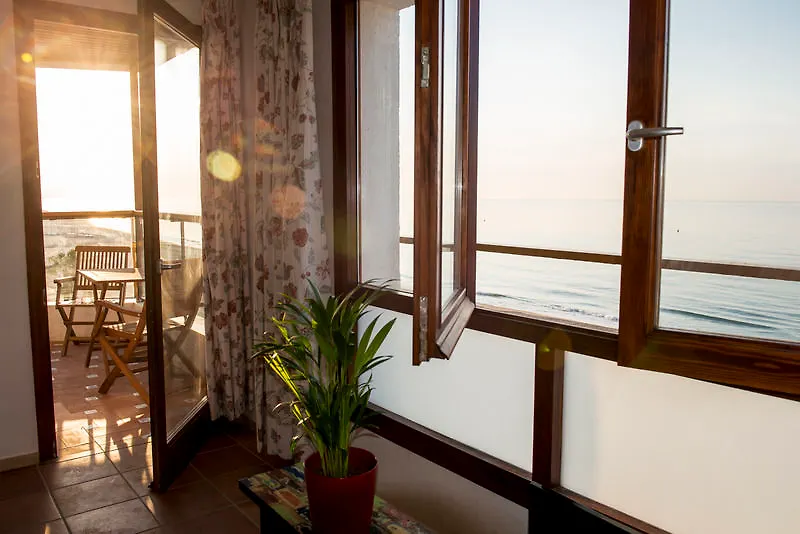 Apartamentos Wundermar Torredembarra 0*,  Spain